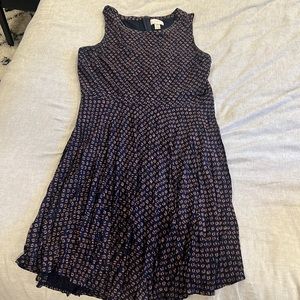 Size L Loft fit & flare dress!